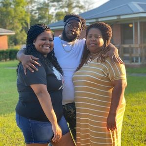 Meet your Posher, Deirdri